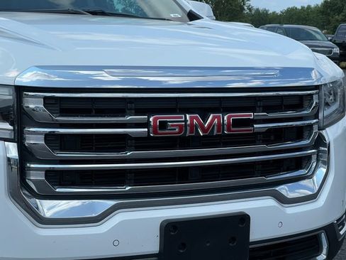 Used 2023 GMC Acadia SLE w/ Driver Convenience Package FWD image 45