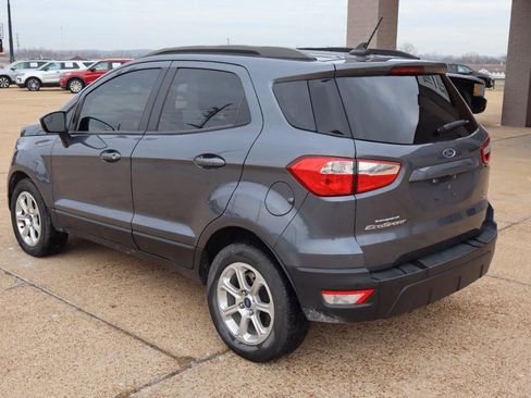 Used 2021 Ford EcoSport SE image 3