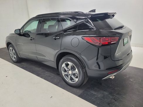 Used 2024 Chevrolet Blazer LT w/ Convenience Package FWD image 5