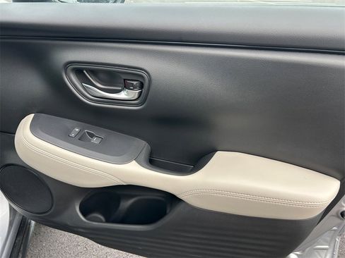 New 2026 Honda HR-V LX image 18