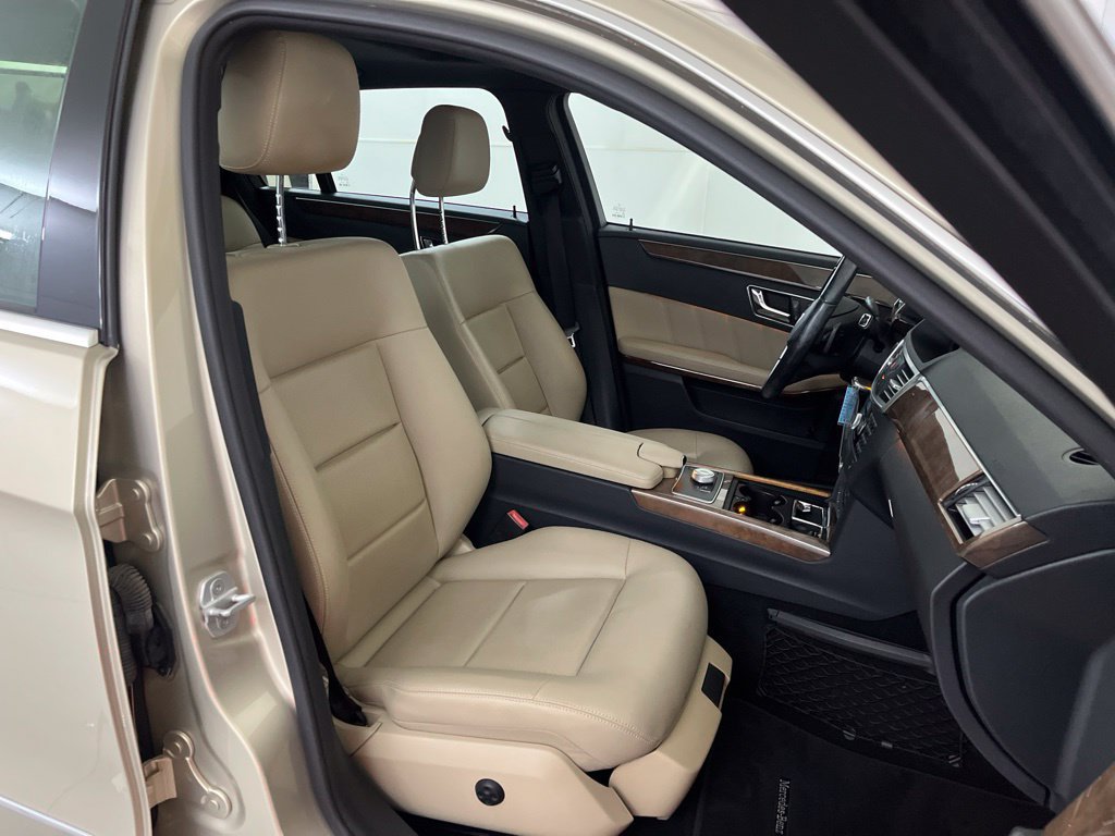 Used 2010 Mercedes-Benz E 350 Sedan image 21