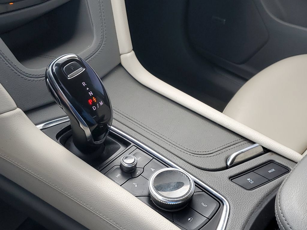 Used 2020 Cadillac XT5 Premium Luxury FWD image 32