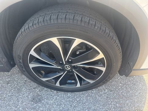 Used 2023 MAZDA CX-5 AWD 2.5 S w/ Premium Plus Pkg image 9