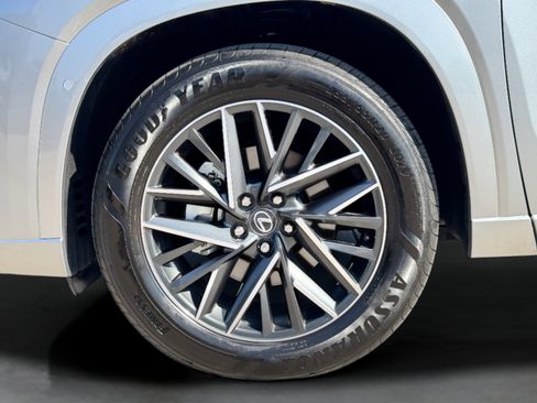 Used 2025 Lexus TX 350 AWD image 12