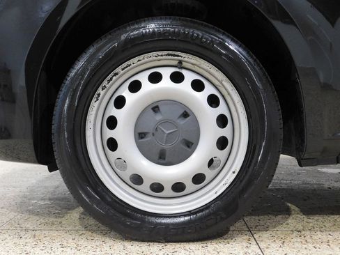 Used 2019 Mercedes-Benz Metris Passenger image 20