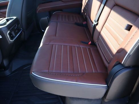 New 2026 GMC Sierra 2500 Denali Ultimate w/ LPO, Black Badging Package image 10