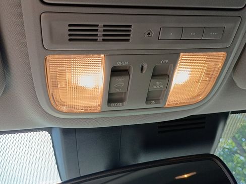 Used 2021 Honda CR-V EX-L image 21