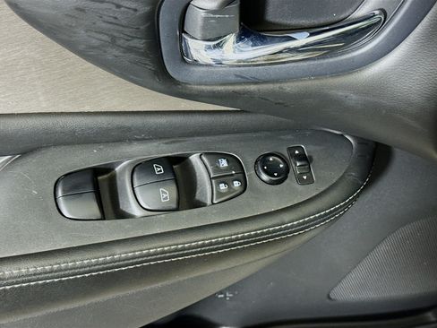 Used 2021 Nissan Murano SV FWD image 24