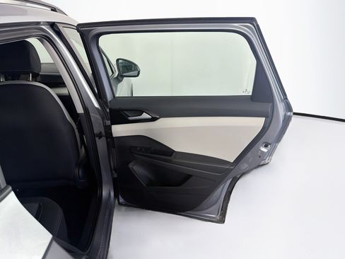 Used 2025 Volkswagen Taos S FWD image 29