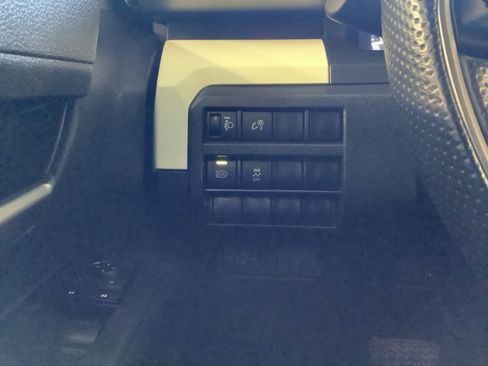 Used 2024 Toyota Tacoma TRD Off-Road image 11