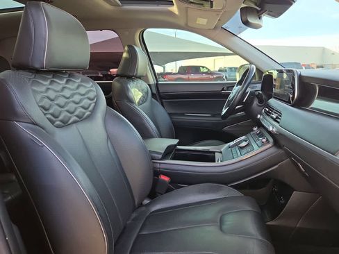 Used 2021 Hyundai Palisade Limited image 18