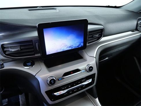 Certified 2023 Ford Explorer XLT w/ Equipment Group 202A image 21
