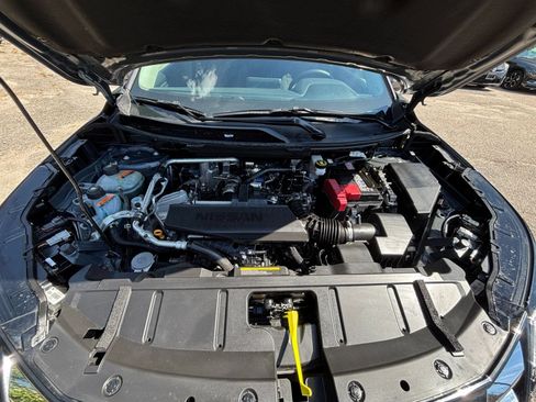 Used 2026 Nissan Rogue SV AWD/4WD image 32