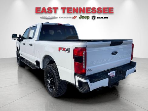 Used 2023 Ford F250 XL w/ STX Appearance Package image 5
