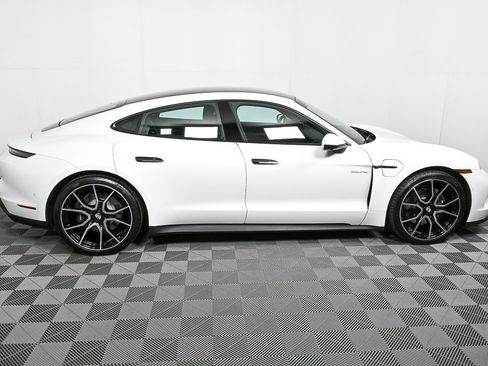 Certified 2025 Porsche Taycan image 27