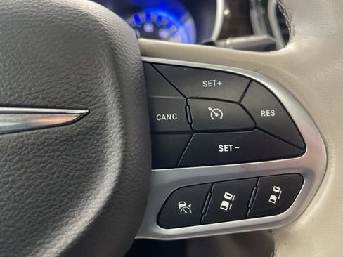 Used 2021 Chrysler Pacifica Limited w/ Premium & Safety Sphere Group AWD/4WD image 36