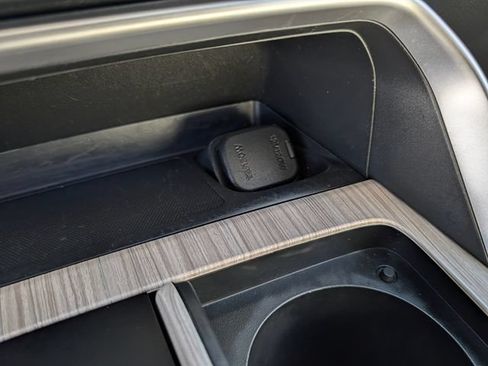 Certified 2024 MAZDA CX-90 Plug-In Hybrid w/ Preferred AWD/4WD image 30