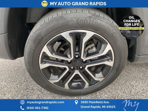 Used 2023 Jeep Compass Limited AWD/4WD image 39