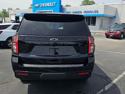 Used 2023 Chevrolet Suburban Z71 w/ Luxury Package AWD/4WD image 6