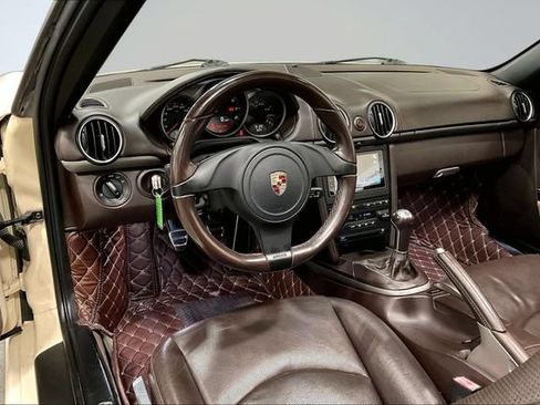 Used 2011 Porsche Boxster RWD image 14