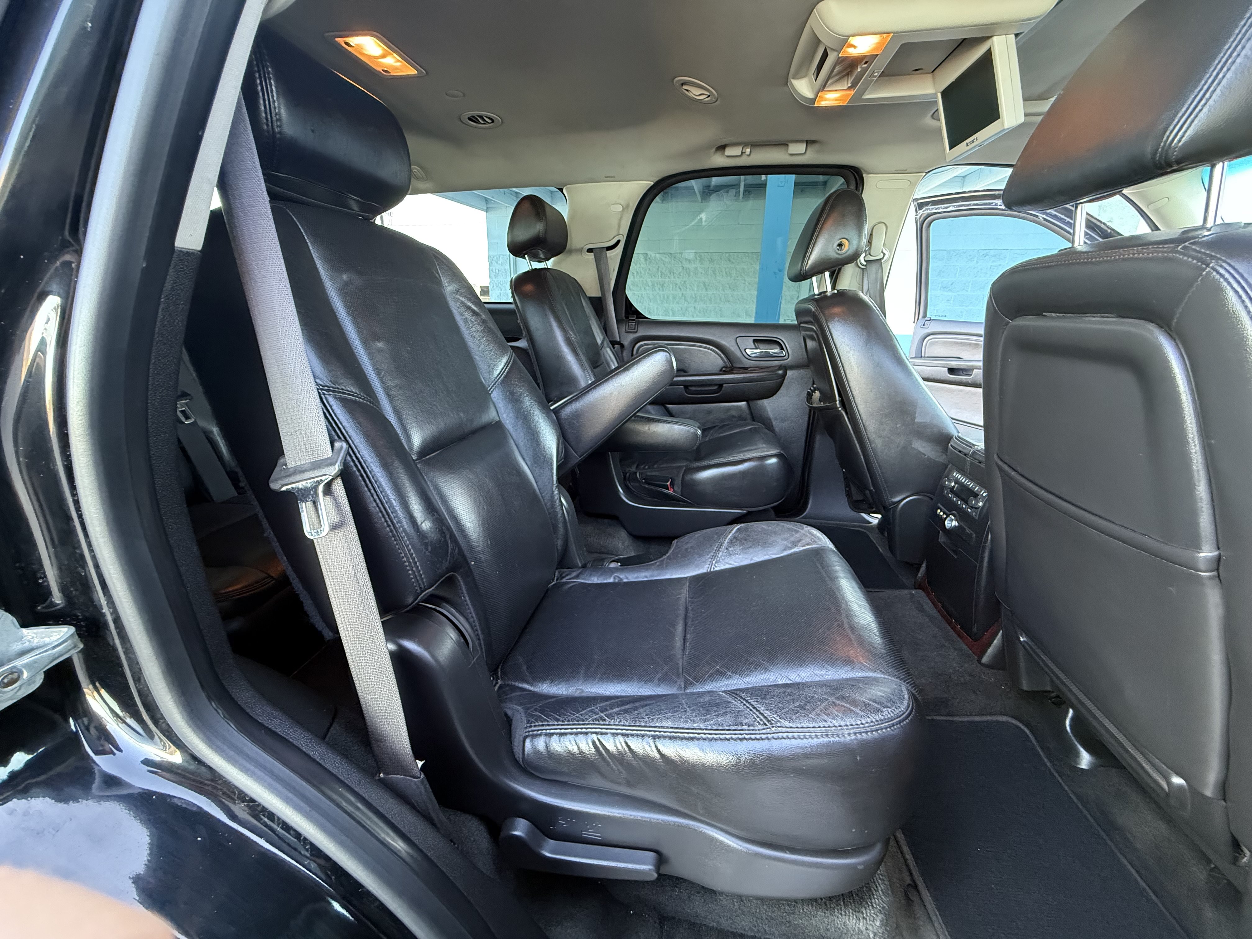 Used 2008 Cadillac Escalade AWD image 21