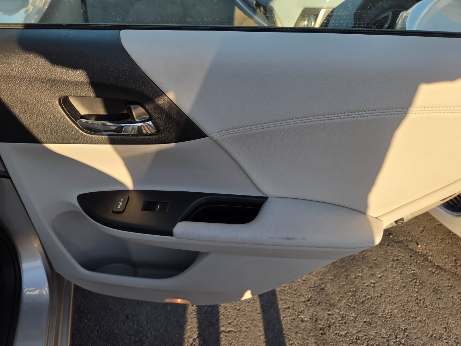 Used 2014 Honda Accord Plug-In Sedan image 12
