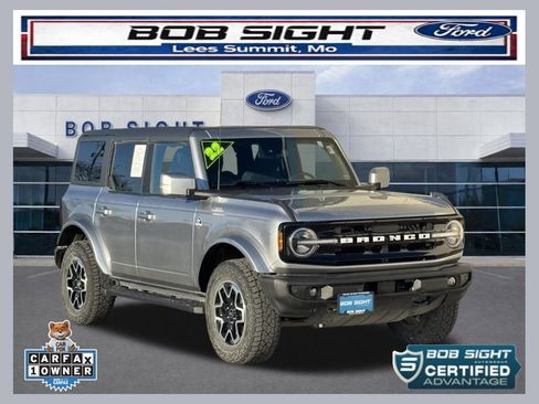 Used 2022 Ford Bronco Outer Banks image 1