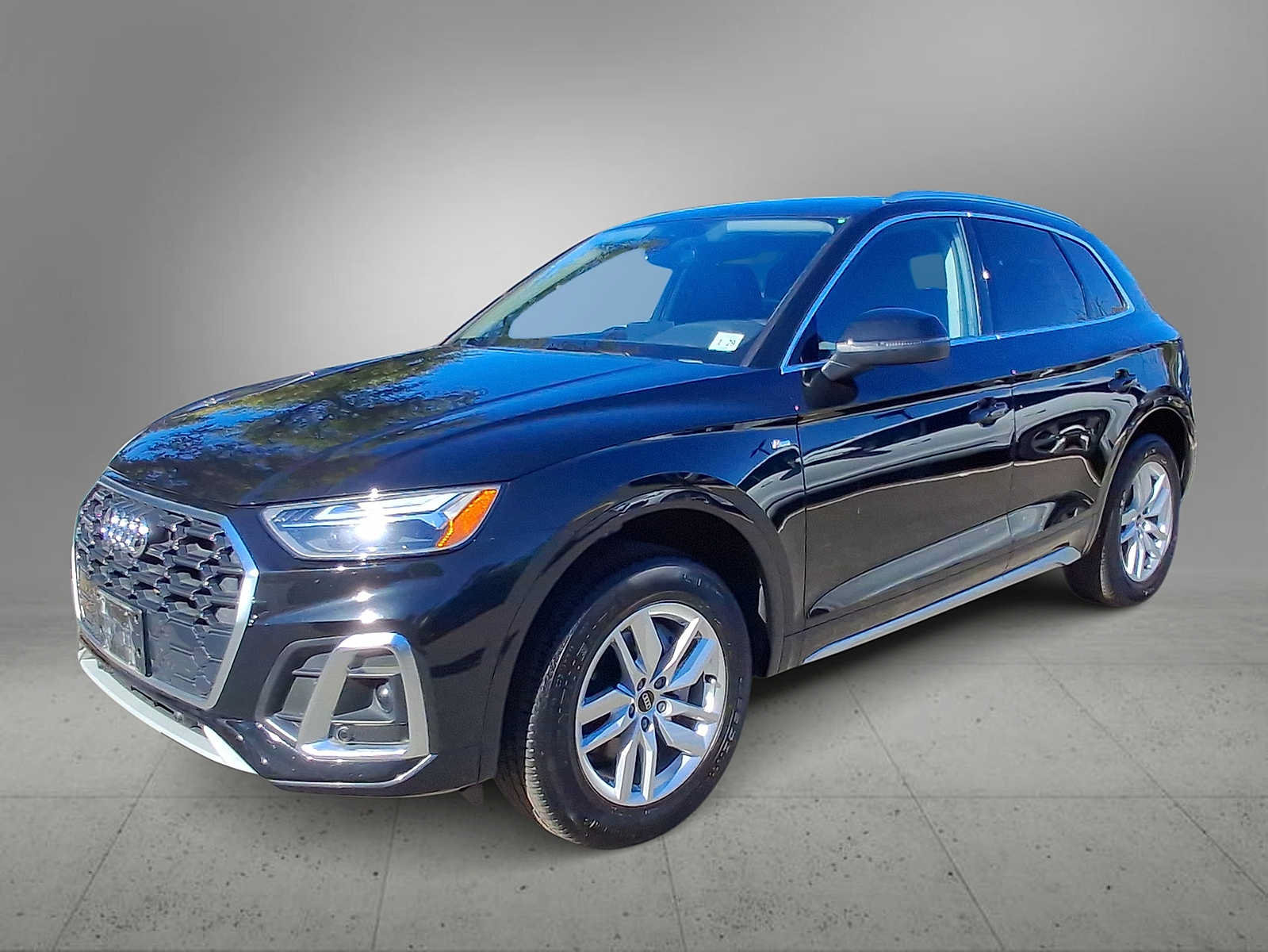 Certified 2024 Audi Q5 2.0T Premium AWD/4WD image 4