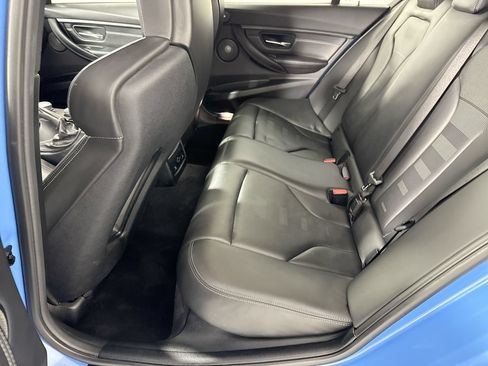 Used 2018 BMW M3 RWD image 27