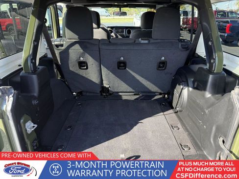 Used 2023 Jeep Wrangler Willys image 12