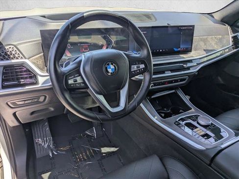 Used 2024 BMW X5 xDrive40i AWD/4WD image 10
