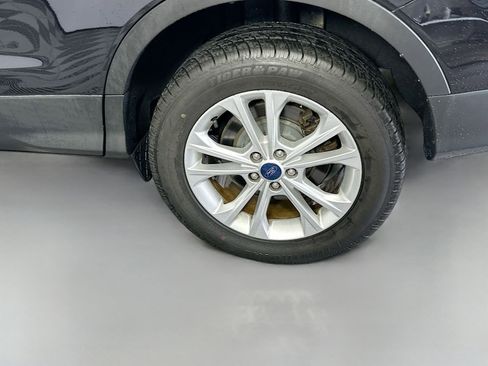 Used 2019 Ford Escape SEL FWD image 29