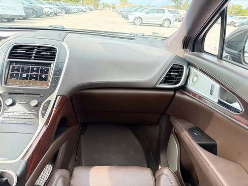 Used 2016 Lincoln MKX Black Label w/ Technology Package image 19