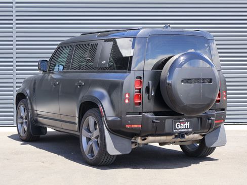 Used 2024 Land Rover Defender 110 X-Dynamic SE AWD/4WD image 7