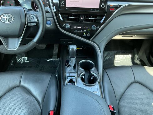 Used 2024 Toyota Camry XSE w/ Cold Weather Package image 10