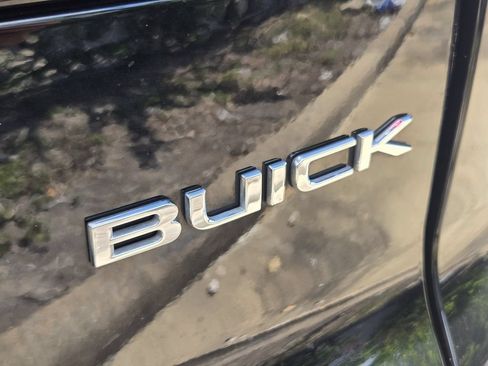 Used 2025 Buick Enclave Sport Touring w/ Power Package FWD image 13