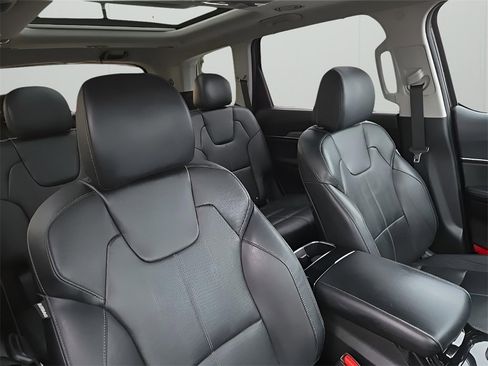 Used 2022 Kia Telluride SX image 20