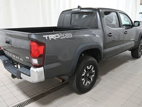 Used 2019 Toyota Tacoma TRD Off-Road image 13