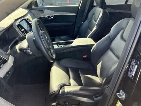 Used 2025 Volvo XC90 T8 Ultra w/ Protection Package Premier AWD/4WD image 2