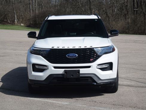 Used 2020 Ford Explorer ST w/ Premium Technology Package image 23