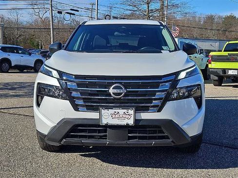 Certified 2025 Nissan Rogue S image 3