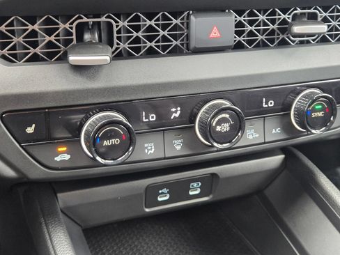 Certified 2025 Honda Accord SE image 23