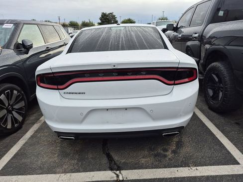 Used 2021 Dodge Charger SXT RWD image 8
