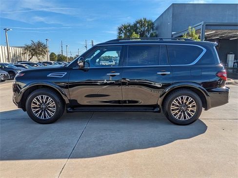 Used 2024 Nissan Armada SL w/ Midnight Edition Package image 9