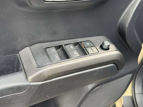 Used 2020 Toyota Tacoma TRD Sport AWD/4WD image 18