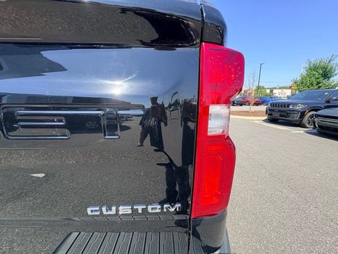 Used 2022 Chevrolet Silverado 1500 Custom Trail Boss w/ Safety Confidence Package AWD/4WD image 15