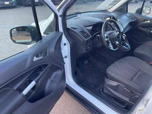 Used 2016 Ford Transit Connect XLT image 17