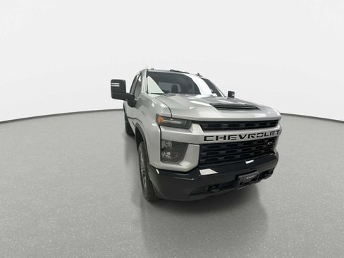 Used 2022 Chevrolet Silverado 2500 Custom w/ Custom Convenience Package AWD/4WD image 3