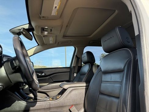 Used 2018 GMC Acadia Denali w/ Technology Package image 24