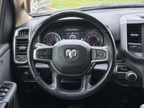 Used 2019 RAM 1500 Big Horn image 15